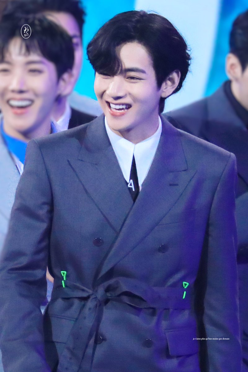 visionoflove_95's tweet photo. 21121 AMA

🥺🥺🥺🥺🥺🥺🥺🥺🥺🥺
#방탄소년단 #BTS #V #뷔 
#TAEHYUNG #태형 @BTS_twt https://t.co/9UA7dbrMvv