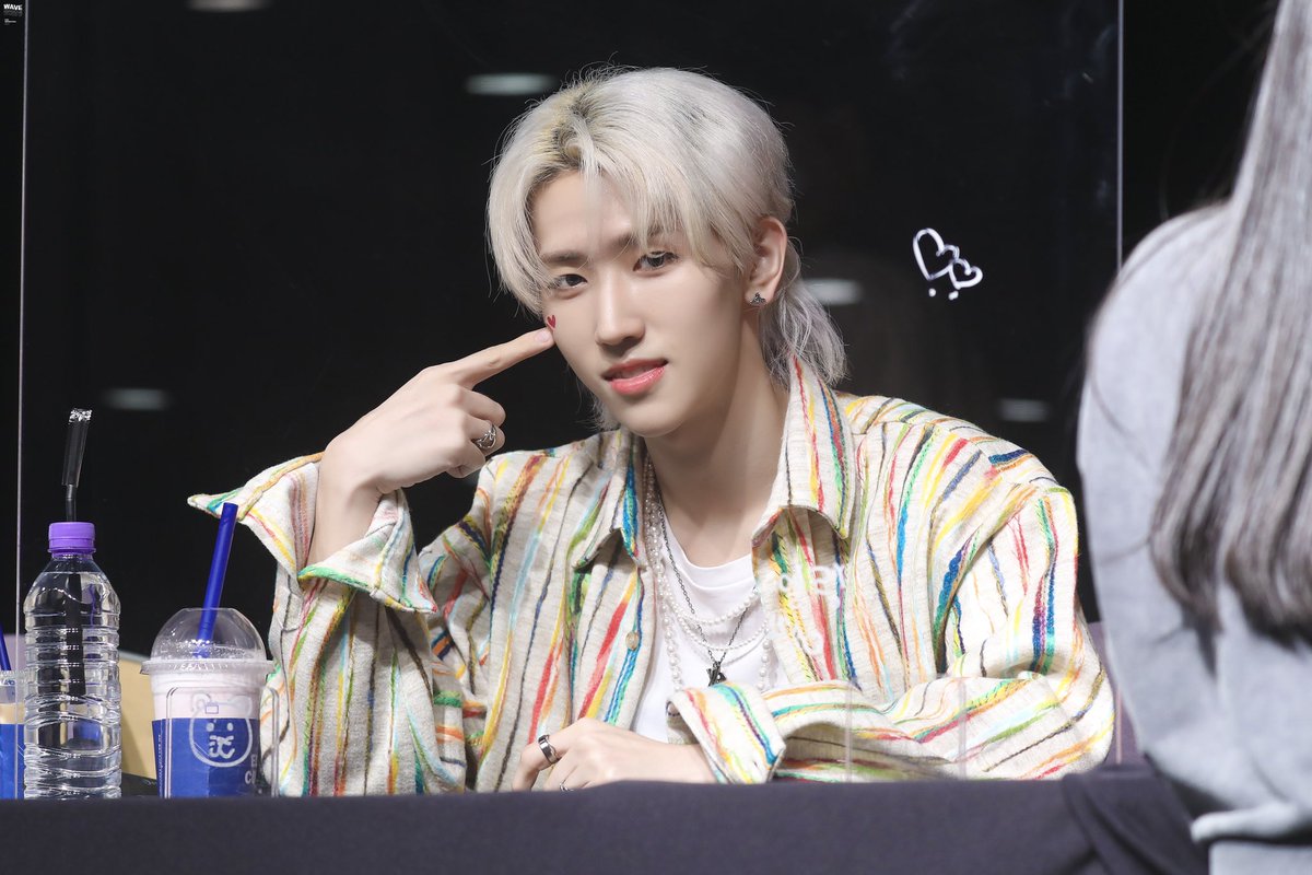 211121 

😱

#엘라스트 #ELAST <a href="/ELASTofficial/">E'LAST(엘라스트)</a>
#백결 #백선우 #서누짱 #BAEKGYEUL
#투라이 #To_Lie