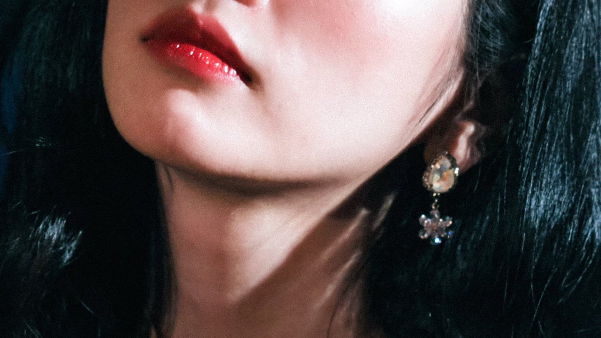 minjisgallery's tweet photo. #JIU Celestial Dreams Seasons Greetings https://t.co/NbXG3tBUDw
