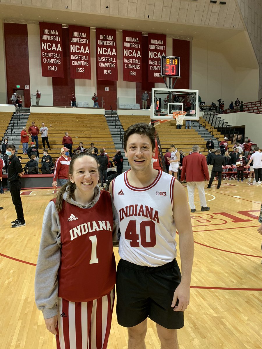 hannahhh_banana's tweet photo. Pro tip: always say yes to a spontaneous trip to Assembly Hal. Huge shoutout to @TheMopLady for the tickets! We had a great time!! @BrennanCarter98 https://t.co/Izs7eYDXPA