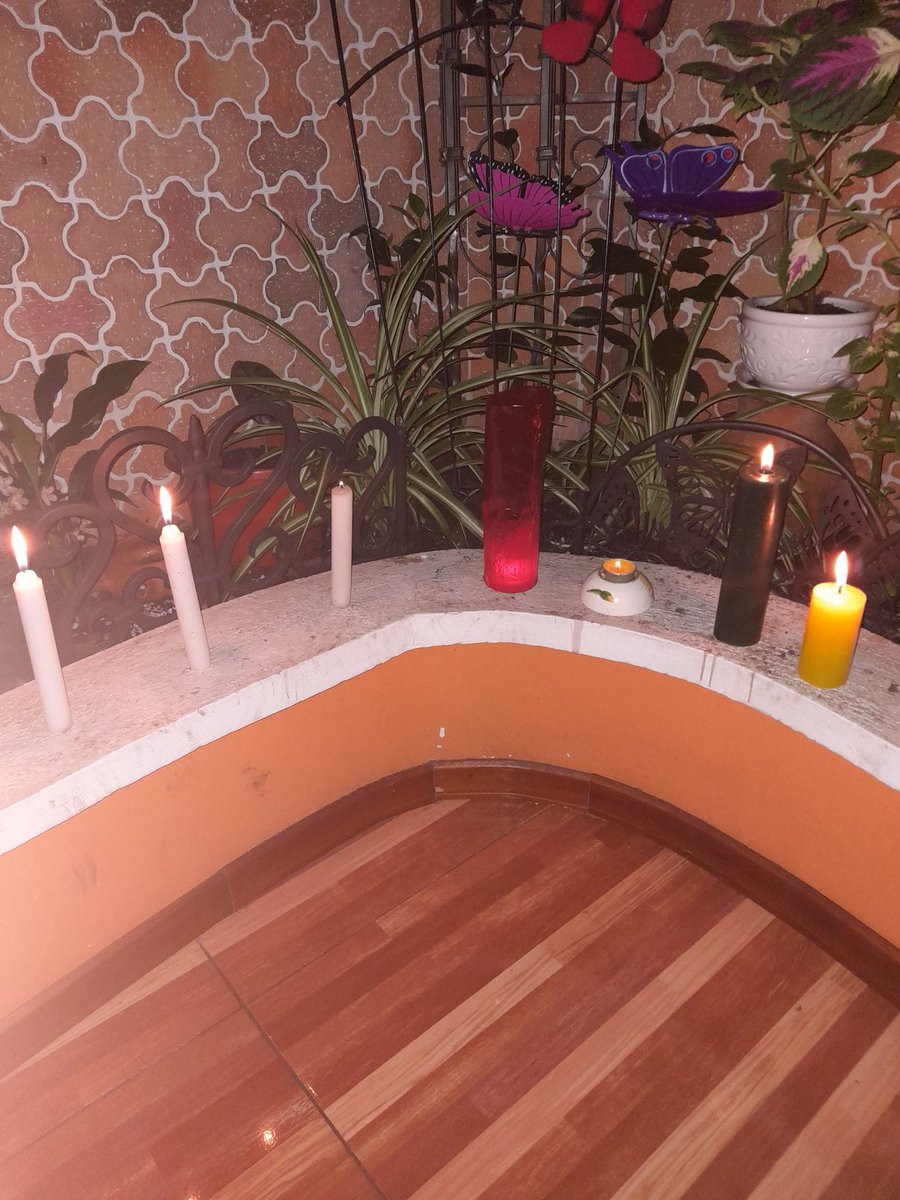 Socorrobasante1's tweet photo. Terminamos esta semana activando la campaña "Encienda una luz para que la vida siga en la vía"
En memoria de las victimas de siniestros viales, para que no vuelvan a ocurrir.
Las muertes en siniestros viales  son prevenibles. Desde donde quiera que esté, puede encender una luz. https://t.co/Get5uF1Tjy