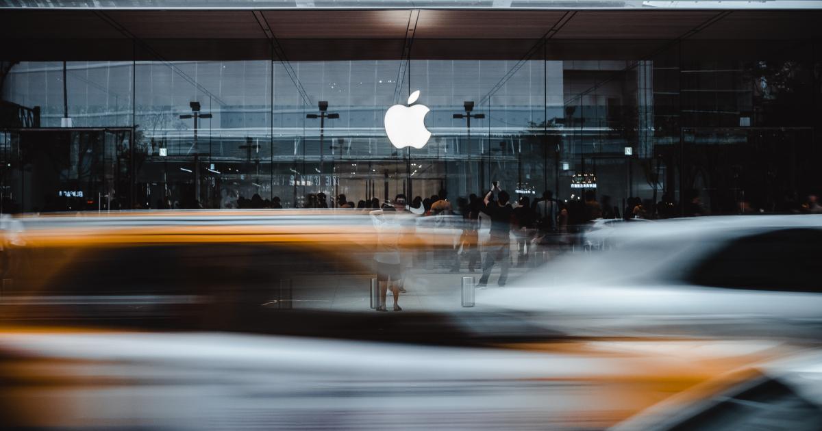 MichaelM_NFT's tweet photo. Apple Car Goes Full-Throttle Under Kevin Lynch With An 'Ambitious And Aggressive Plan:' Gurman https://t.co/HYLQ44UkGc #AAPL #AnalystColor https://t.co/uvn59QMVND