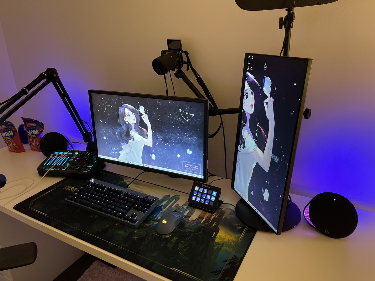 jessicahkim's tweet image. look how clean my set up looks with the new @LogitechG x League of Legends collection 

g.logi.link/jessica #logitechpartner use code ‘jessica’ to get $$ off at checkout!