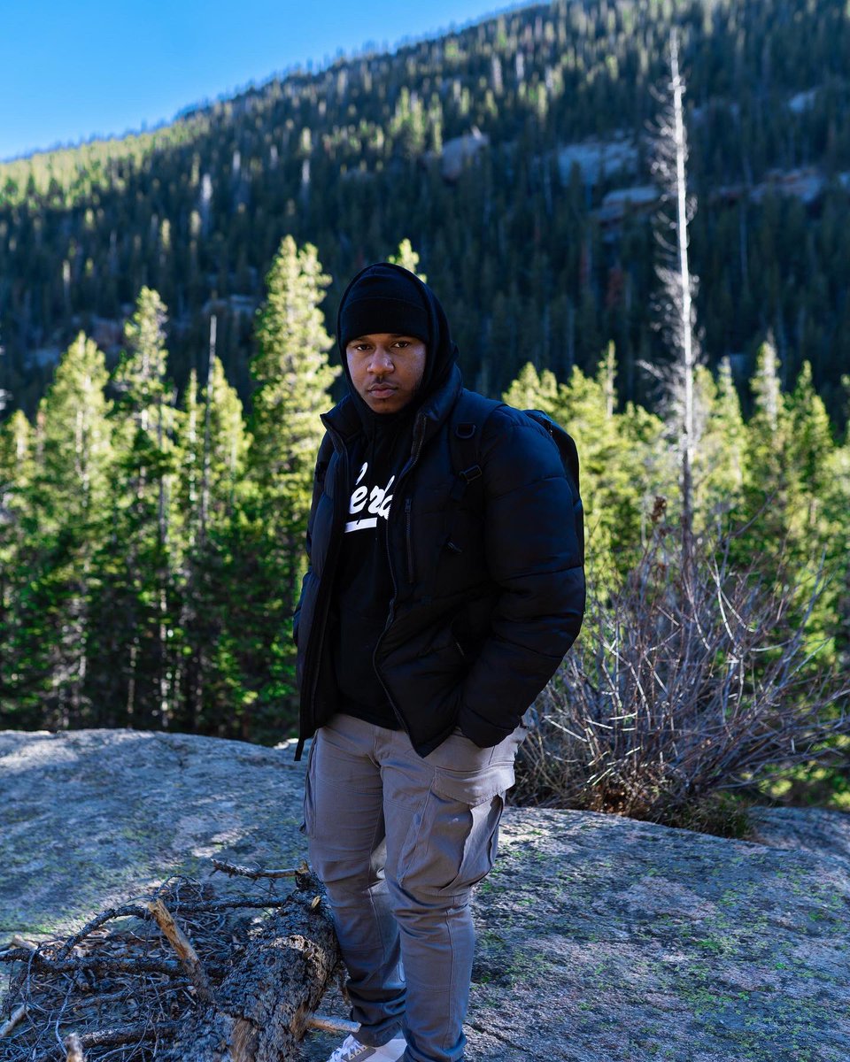yokahlil's tweet photo. Rocky Mountains ⛰ https://t.co/07TPoVvU5r