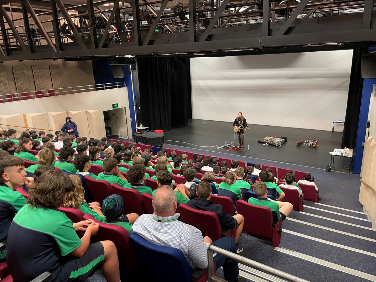 During today's Year 7 Reflection Day, <a href="/scottdarlow/">Scott Darlow</a> performed and shared stories to our Year 7s from Hughes and Bodkin.

Thank you Scott for taking the time to visit us today!

🟣🟢🔵

#paradecollege #parade150 #year7 #orientation #music #yortayorta