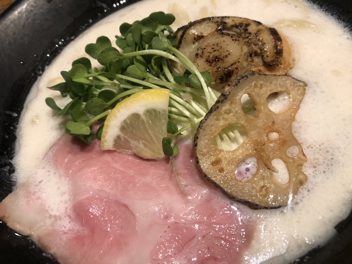 IMY_futakuchi's tweet photo. 大大好評の期間限定、濃厚HOTATE SOBA！！販売開始してます！！ホタテファンの皆様、お待たせいたしました☺️☺️☺️

こちら12月15日(水)までの販売予定です。お早めにどうぞ🤗ご来店心よりお待ちしております！！ https://t.co/LLDVA42PY8
