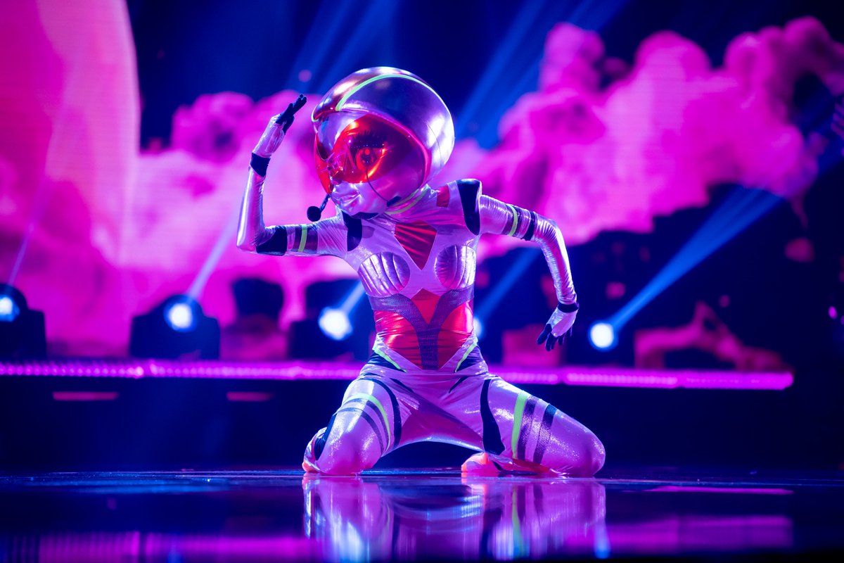 eslamascara's tweet photo. ¡Wow! ¡Qué espectáculo nos acaba de dar Androide! 🎶🎤
¿#QuiénEsLaMáscara?
#AndroideEs https://t.co/XWftIAHQcs