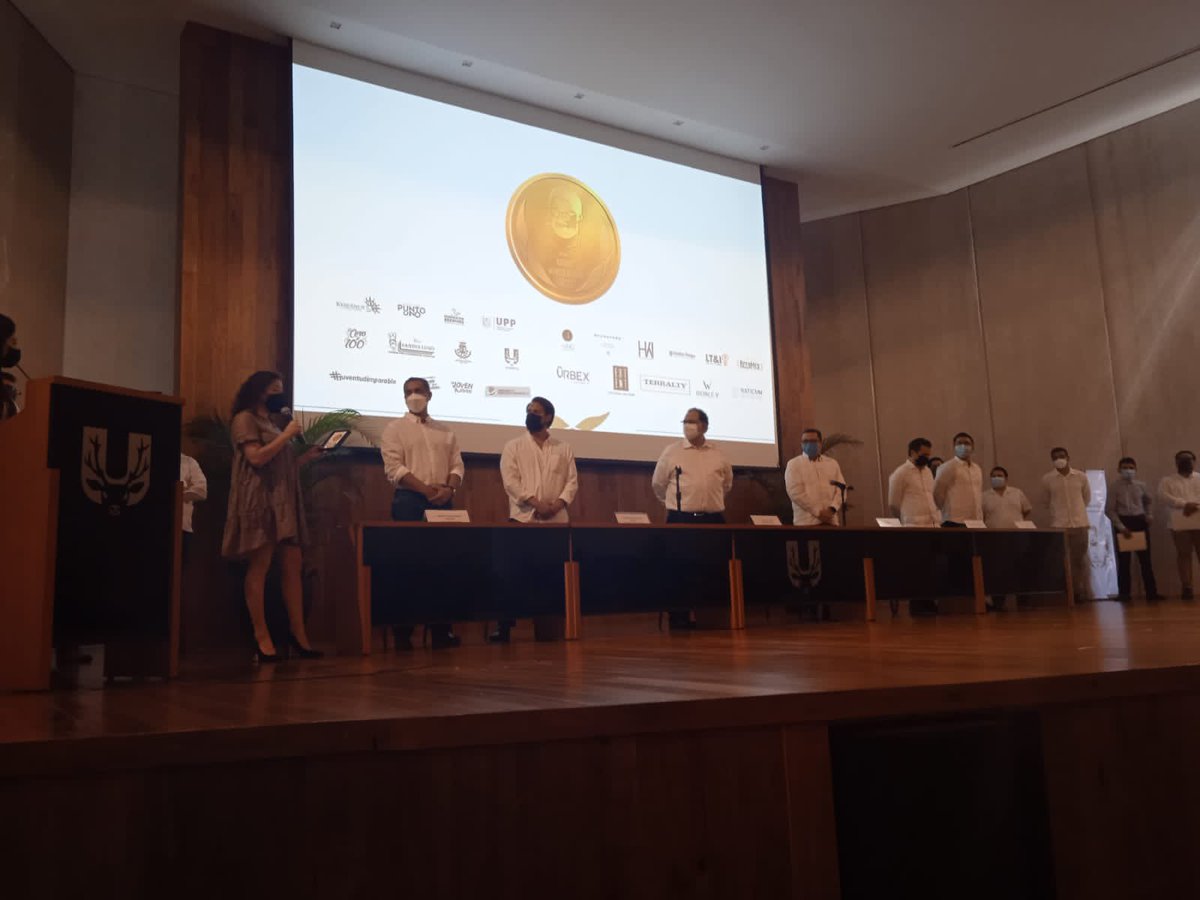 JornadaDh's tweet photo. Hoy entregamos la medalla “Gabriel Mendez Alfaro 2021” al mérito juvenil y labor social a Grisel Ancona, quien impulsa a mujeres al emprendimiento profesional a través del uso de tecnologías. !! Gracias por ser inspiración @GabrielMendezA !! https://t.co/es7OQSGSs9