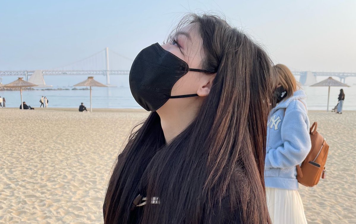 seeunthinker's tweet photo. how can she be so pretty?? https://t.co/wjETgwLbG0
