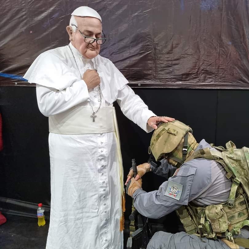 SendNUKESboi's tweet photo. #NuevaFotoDePerfil

+1000 antileft armor
+100 frescura
+100 disparos en la cara
+3 cm de Tula https://t.co/J6QsLZje6F