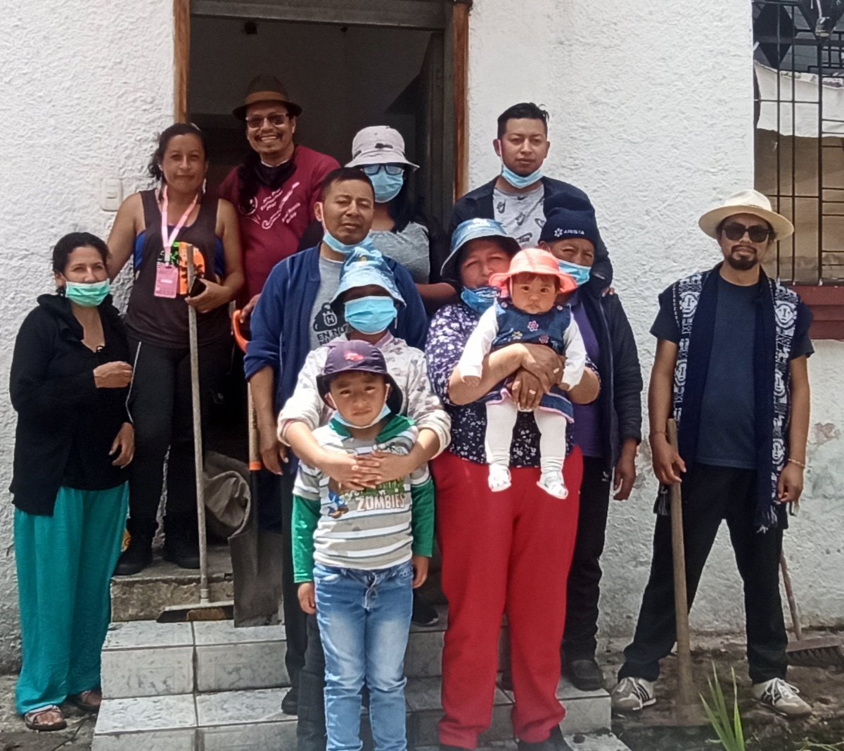 WALTERFERULLOA's tweet photo. Minga Casa del pueblo Kitu Kara https://t.co/t0rrHosbqw