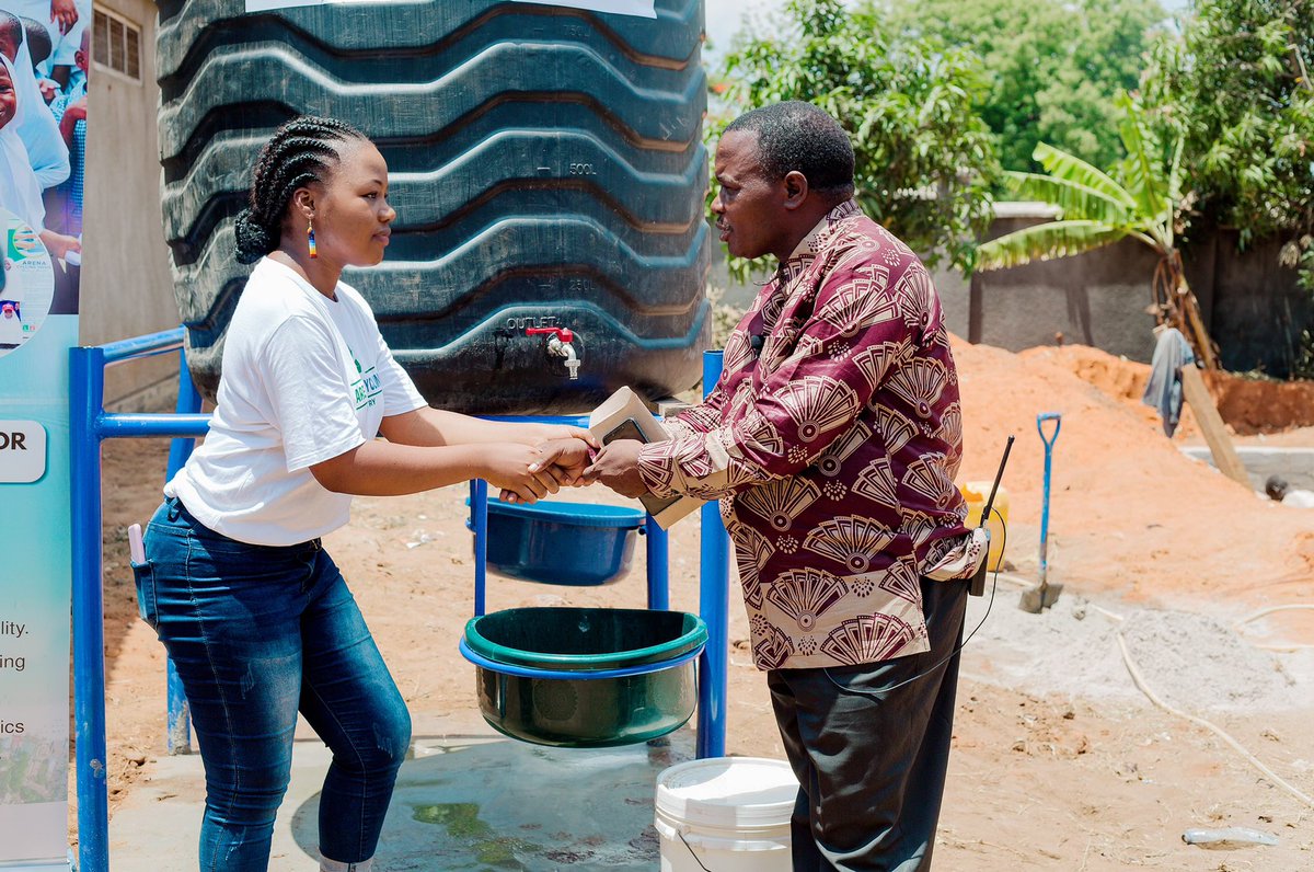 Achieving universal access to safely managed sanitation by 2030 will require a four-fold increase in current rates of progress. (UN-Water 2021)

@swissdevcoop @internsecrwater @gwp_water @un_water

📸 @ndakijose