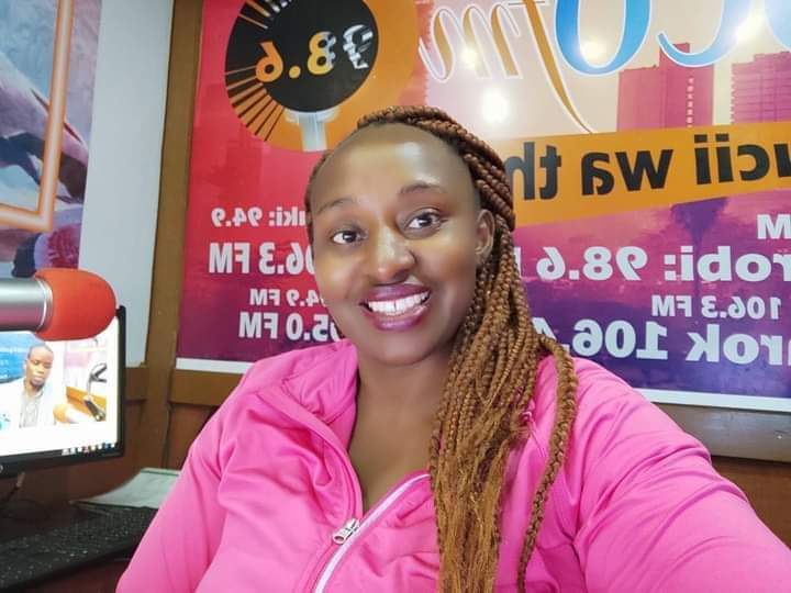 KigoocoFmKenya's tweet photo. The Lord is near the broken hearted
#irathiroriakigooco with @wambuiwawanjihia
#testimonymonday @KigoocoFmKenya
#MuciiWaThayu https://t.co/avb7TcOly8