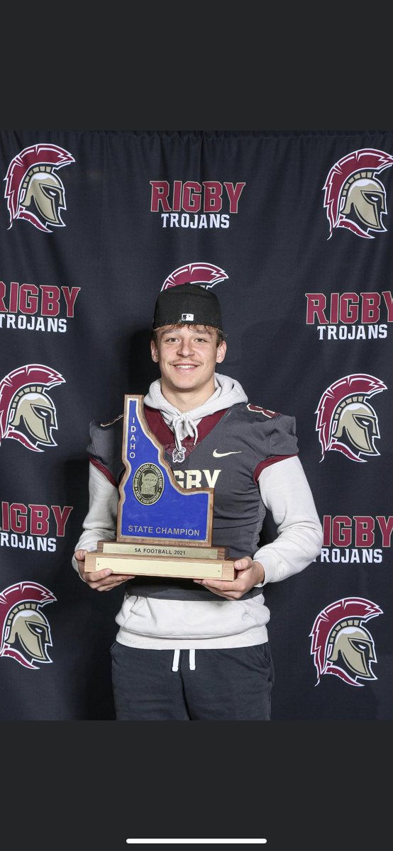 nield_hunter's tweet photo. Grateful to be able to be apart of such a special team surrounded with great people! Thank you to my coaches,family,and friends that have gotten me to where I am today. 2021 STATE CHAMPIONS🎱💍 @RHSTrojanFB #builtnotborn https://t.co/8RQhwLhQlS