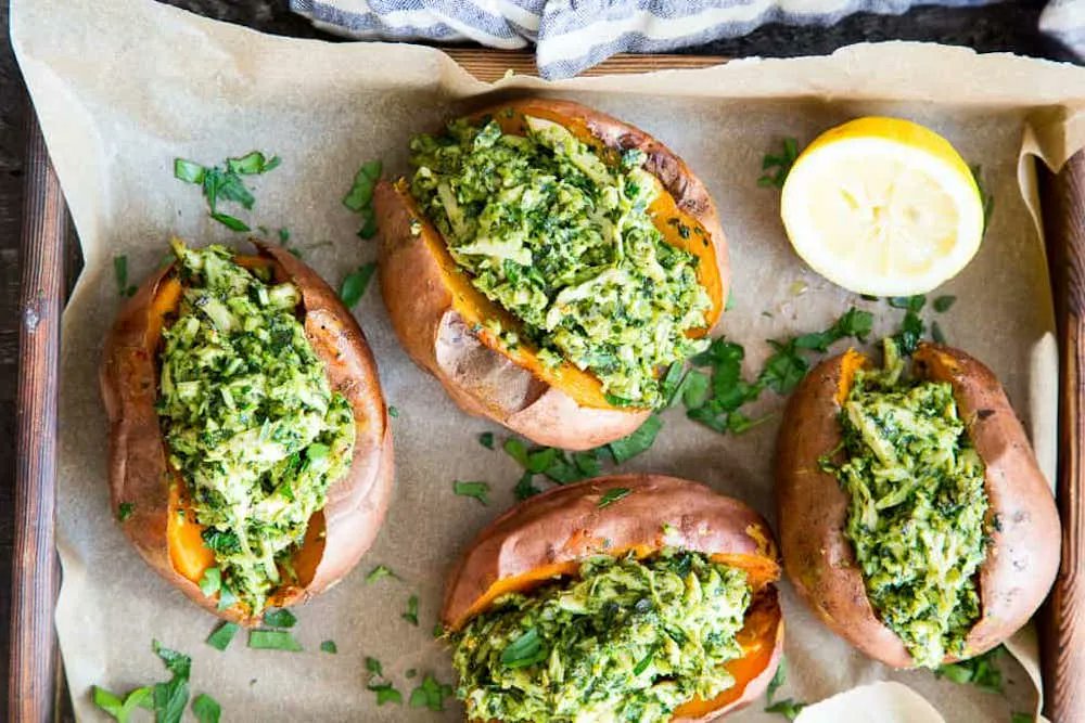 jessdavis_dfw's tweet photo. Add a rotisserie chicken to your shopping list and make #mealprep super easy this week with this list from @SELFmagazine https://t.co/Pvaa3E3jC9 https://t.co/3V6uEmeiJ6