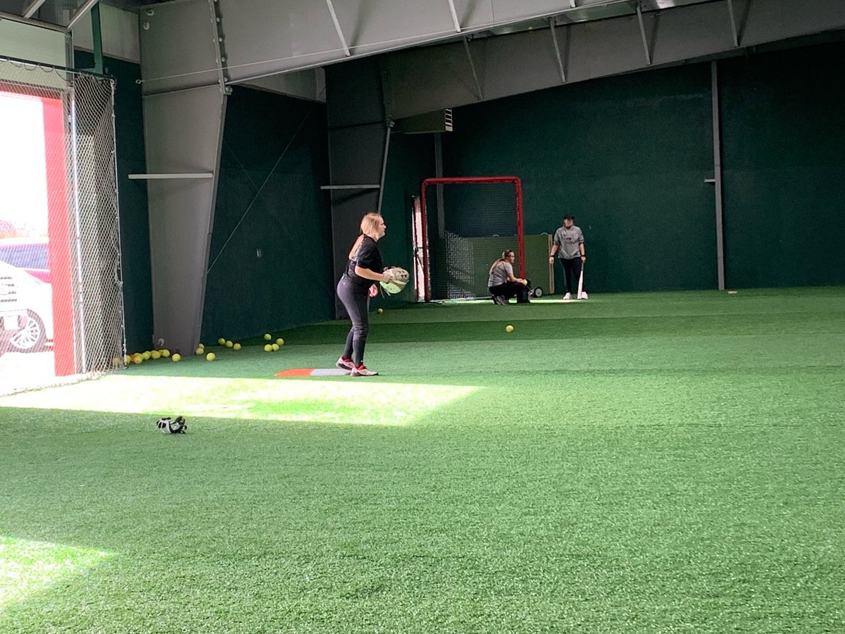 Great off- season camp yesterday! Thanks  <a href="/madi_norman22/">Madi Gerlach (Norman)</a> <a href="/elise_hitting/">Elise Fortier</a> and <a href="/MichaelaTransue/">Michaela Transue</a> for making it happen!

<a href="/IHartFastpitch/">I❤️Fastpitch</a> <a href="/D1Uncommitted/">Anthony Edwards</a> <a href="/ejonesrockchalk/">Eric Jones - Select Fastpitch</a> <a href="/14uSelectComo/">Select Fastpitch 14u</a>