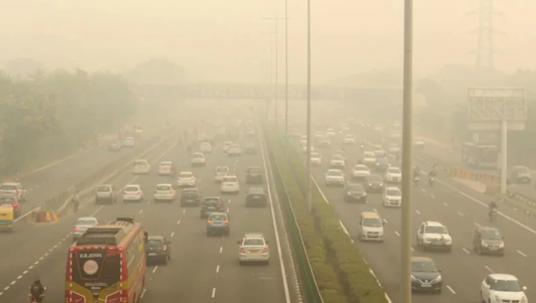 IndiaToday's tweet photo. #Noida's AQI at 414, worse than #Delhi
Weather Update LIVE - https://t.co/k0OEEca3ky https://t.co/U3Plo1Cpfb