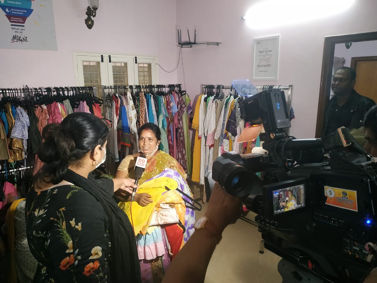 imagine_trust's tweet photo. Just an another Sunday at the #ImagineClothesBank
Yesterday, #Doordarshan @DDNational decided to pay us a visit. https://t.co/BoSmNwavFd