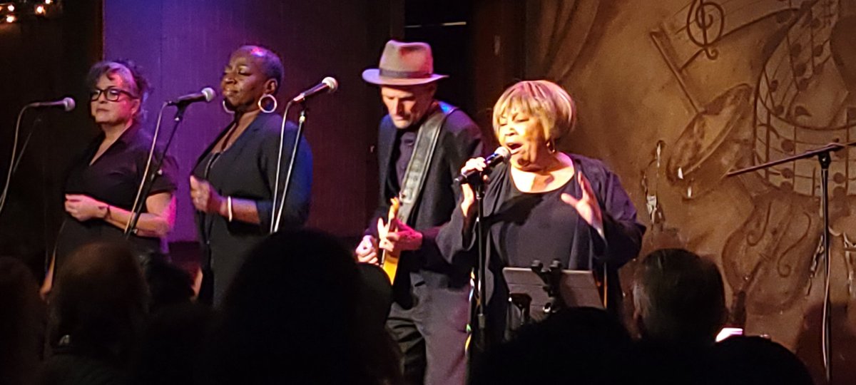 richlalley's tweet photo. @emmamacXRT @mavisstaples @FitzGeraldsClub @gobeyondhunger @93XRT @hoganhere @spencertweedy https://t.co/yLb9Z4YWFG