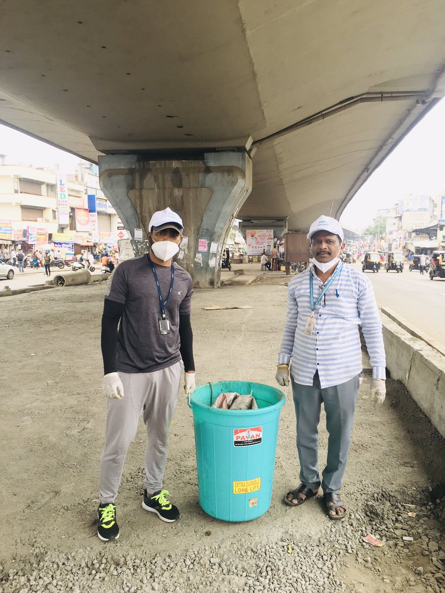 Prashant_nair19's tweet photo. Pimpri Chinchwad Municipal Corporation organised a cleanliness drive to make the city the clean and beautiful. We were part of #Plagothon 2021 @pcmcindiagovin
#PCMC #Plagothon #Swatchgraha #Mycleanindia #SwachhBharat https://t.co/64Oeqatn2X