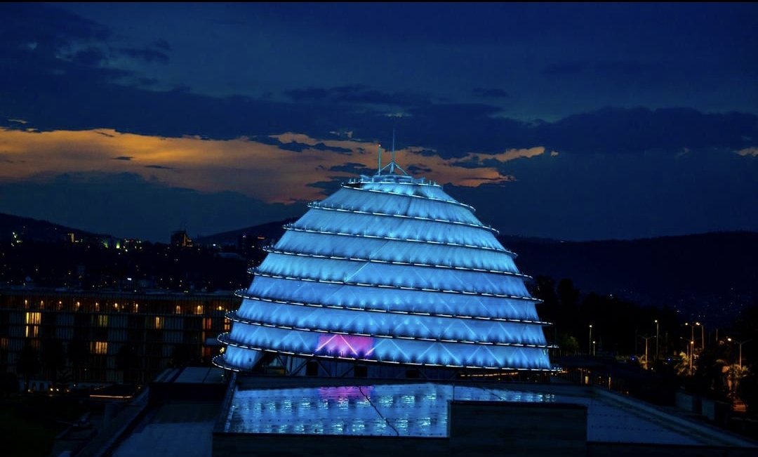 jakuzzee's tweet image. Around the world, iconic monuments turned blue to celebrate #WorldChildrensDay ..... here are photos of some of those monuments including our very own #Kigali Convention Center :) 

 #EjoniNjye 
#Rwanda 
#RwOT