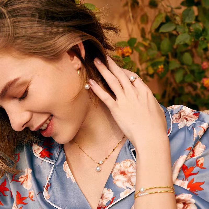 Fortuna_LM's tweet photo. Handpicked of every pearl, only top 0.1% of pearl are selected. 

Japanese Akoya Saltwater Pear
Akoya Series

#FortunaLM #innovation #natural#saltwaterpearl #akoya #akoyapearl #OldSchool #handcraftedjewelry #handcraftedjewellery #fashion #trend #Christmas #christmasgifts #gifts https://t.co/vAN49YVfGc