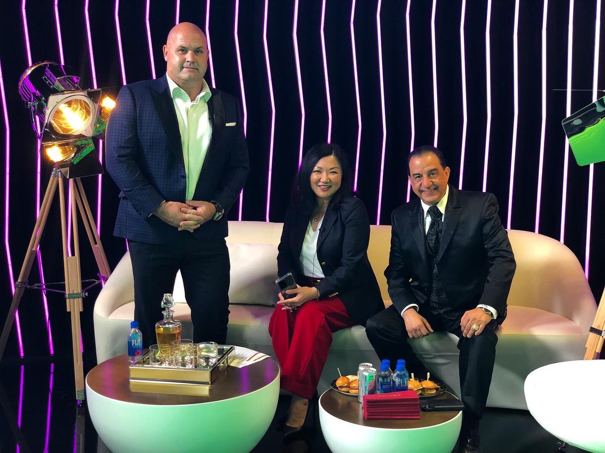ASCIRA_Official's tweet photo. Our FIRST Virtual Live Super Saturday was a grand success! We are super grateful for all those who joined us. Here’s a glimpse of the behind the scenes from the event💫 Stay tuned for more to come on https://t.co/fCXK3V8kSo
#ASCIRA #VirtualReality #LiveEvent #BeyondaBillion #BTS https://t.co/PvjilxElKr