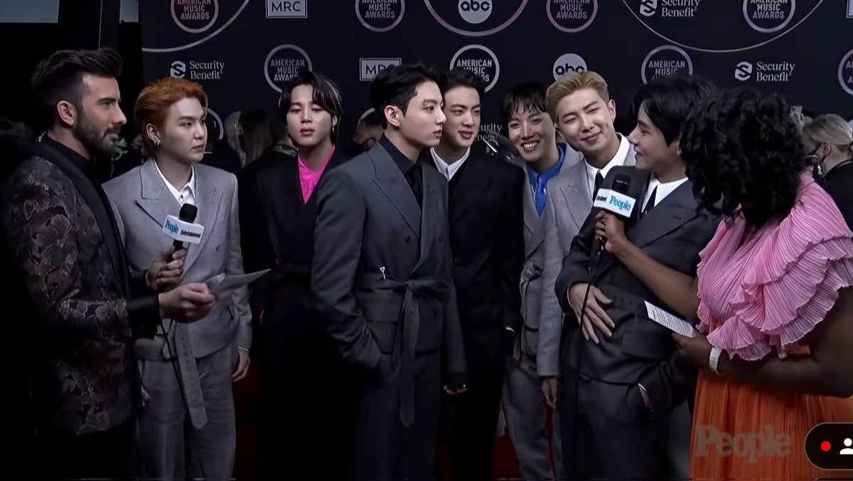 ainaomatevaat's tweet photo. @BTS_twt in #AMAS
#BTSXAMAS
💜Artist of the Year - BTS
💜Favorite Pop Duo or Group - BTS
💜Favorite Pop Song - Butter
#AOTY #BTS #ARMYxAMAs #JUNGKOOK #JK #Namjoon #RM #JIN #JHOPE #YOONGI #SUGA #JIMIN #V #TAEHYUNG https://t.co/PGUQlJW1DD