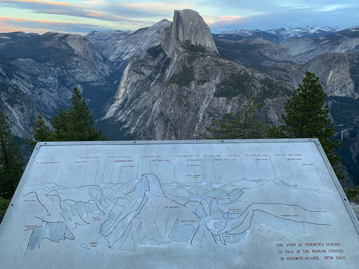 JorgeRH2O's tweet photo. After an 8.4 mile loop from #TaftPoint, Fissures, Roosevelt Point, #SentinelDome to end with an amazing moonrise from #GlacierPoint with a woaaaahhhhhh!!! view of #YosemiteValley, #HalfDome, #YosemiteFalls @YosemiteNPS! Definitely on my top 5 hike/life experiences. :-) https://t.co/99YGMS1Bdc