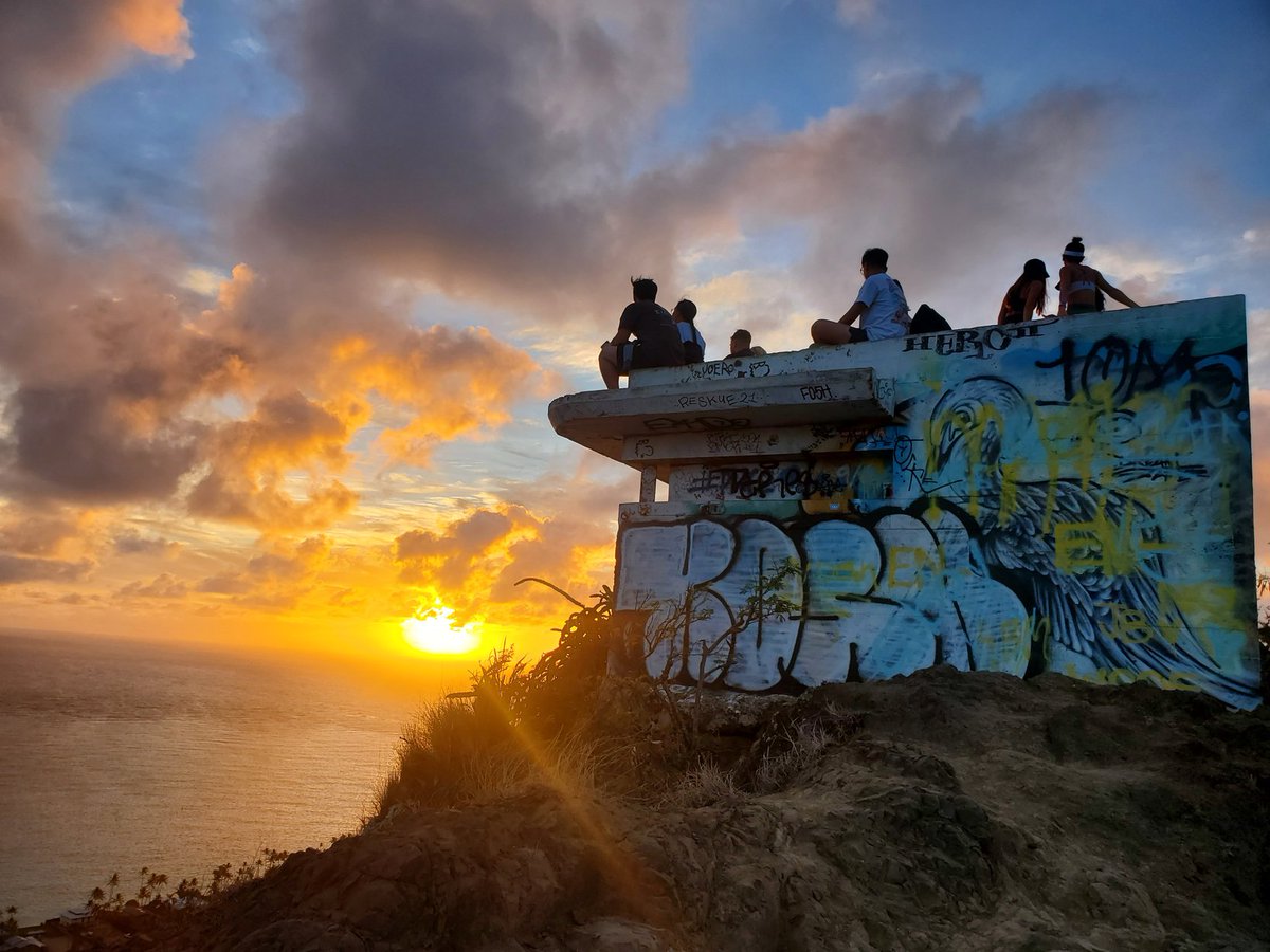 TrouthunterCt's tweet photo. First sunrise in Oahu. 4 am hiked up mountain in the dark. Sat on top of an old military bunker. #pillboxhike #getoutandhike @petermarteka https://t.co/M7Egiu3Rx6