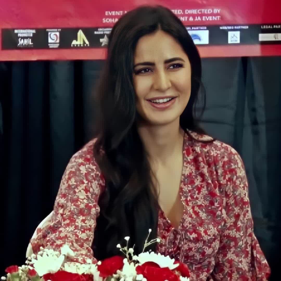 katrinastann's tweet photo. First look : she is flawless
Second look : She is a Goddess
#KatrinaKaif #Katrina https://t.co/tovUcWCpMO
