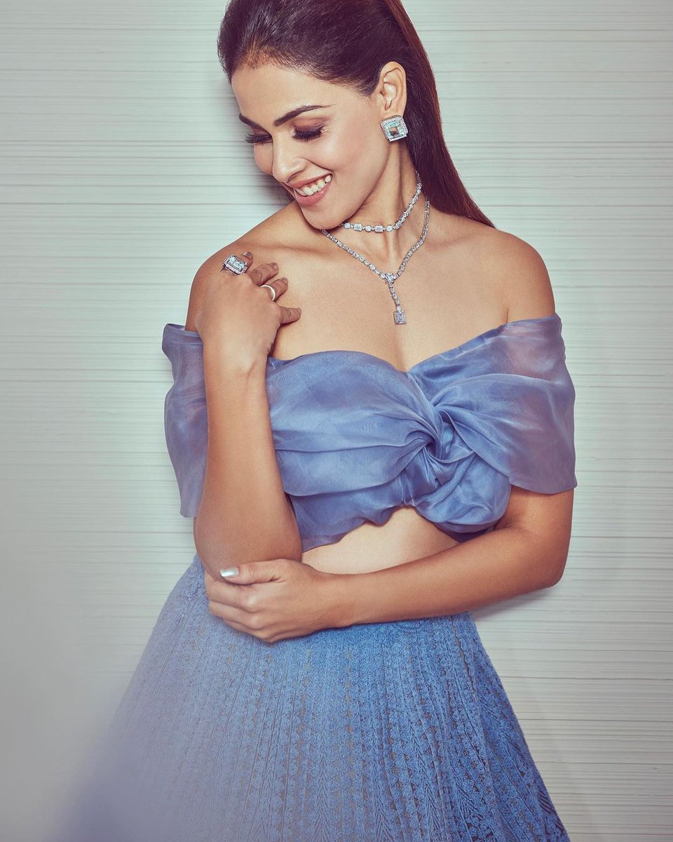 igtamil's tweet photo. Elegant @geneliad ❣️
#GeneliaDeshmukh #Geneli #TamilCinema
For more images at https://t.co/hmoZcBJMRb https://t.co/Kl770kLgSg