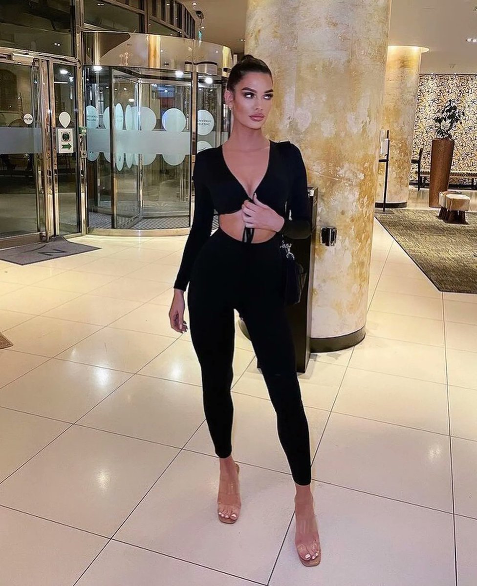 katchme_us's tweet photo. 🔎 Black Tie Front Cut Out Spandex Jumpsuit - Brittney

Up to 30% off + Free shipping😍
Tag @katchme.us &amp; #katchme_us to be featured on our Instagram
⚡https://t.co/b4wqV34Jd5⚡ https://t.co/I8gVrYHHPv