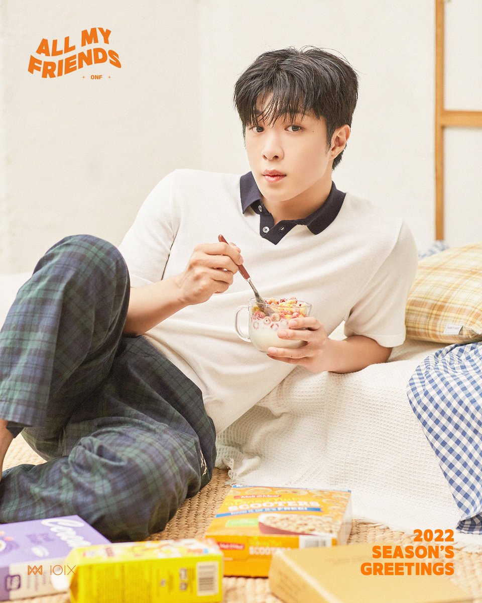 ONF_offcl's tweet photo. ONF 2022 SEASON'S GREETINGS [ALL MY FRIENDS] WYATT

#온앤오프 #ONF #ALLMYFRIENDS #WYATT https://t.co/AVbmAzyCe5