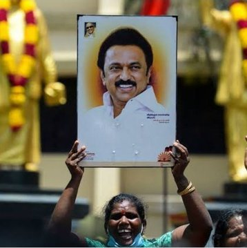 tamilmarai's tweet photo. சாமானியர்களின் முதல்வரே உங்களை கோவை அன்போடு வரவேற்கிறது. வருக...வருக...
#KovaiWelcomesStalin https://t.co/5OQh5ZkNfw