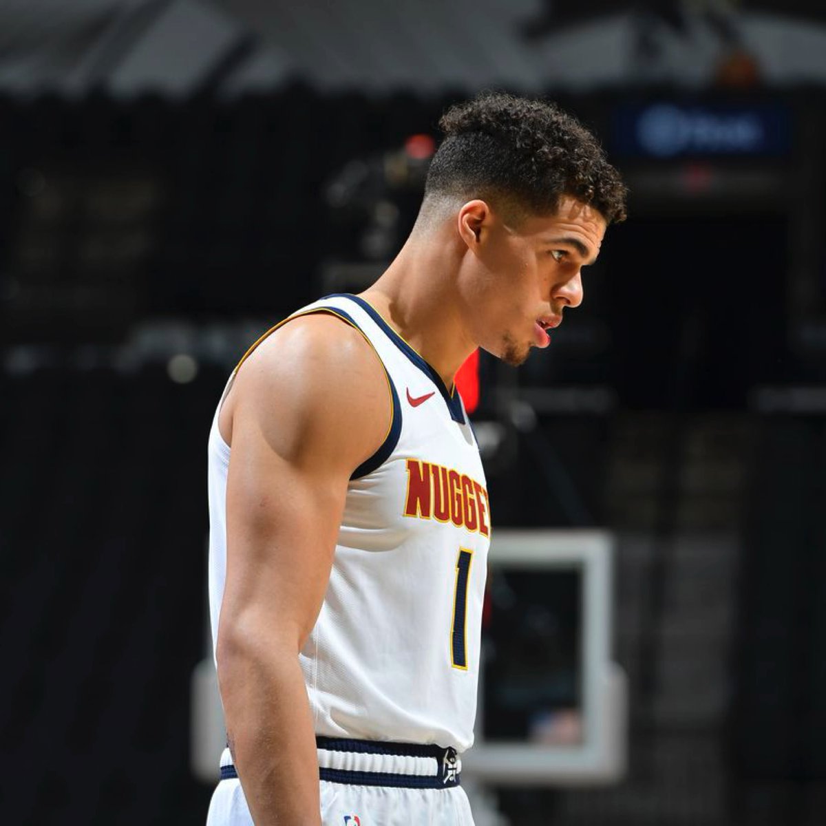 TheHoopCentral's tweet image. REPORT: “Michael Porter Jr. is dealing with a nerve issue in his back that could jeopardize his season, league sources told The Denver Post.”

(via @msinger)