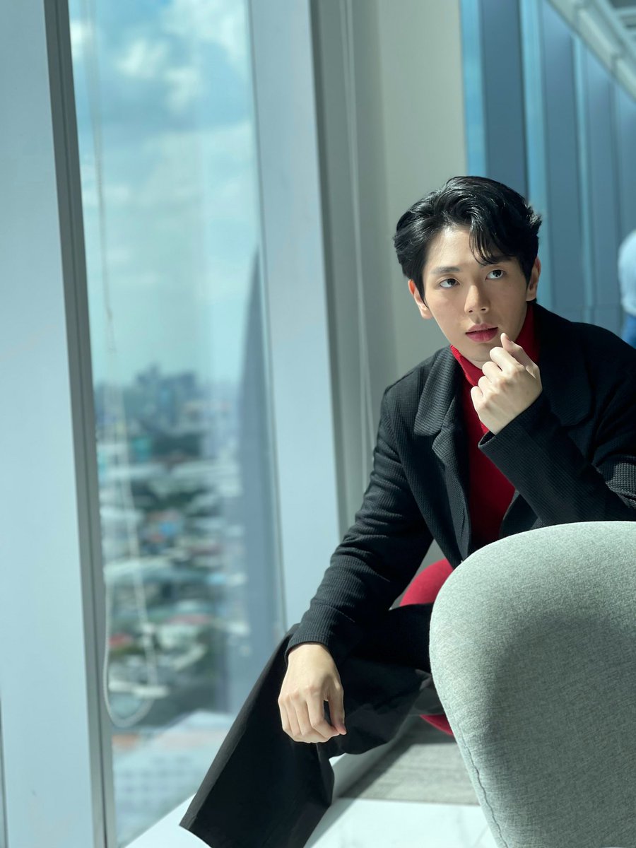 หล่อหล่อ เท่เท่
#Uppoompat 
#LazadaBestBeautyXUp