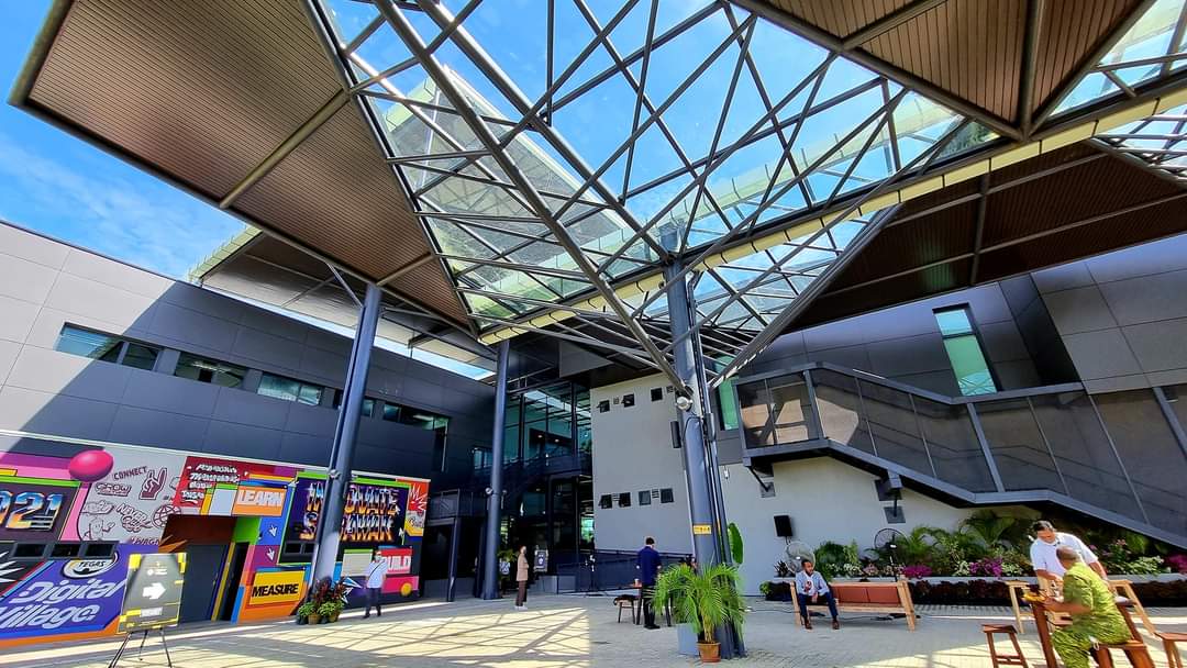 datukhensem's tweet photo. Tabung Ekonomi Gagasan Anak Sarawak(TEGAS) Digital Village, Kuching yang dirasmikan oleh Abang Jo pagi ini.

TEGAS Digital Village merupakan sebuah platform(incubator) bagi membantu startups dan inovasi digital Sarawak. https://t.co/qznZznaQIP