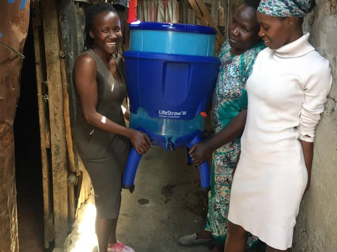 Mathare_Roots's tweet photo. Today is a great day to crush on all the organisations/ wash advocates who partnered with us to ensure the Community Water Filters got to our community!!!
Keep up the good work that you are doing in your different spaces and let's make Mathare GREAT!!!
#washadvocates
#tonesafi https://t.co/dIowvNQAVr