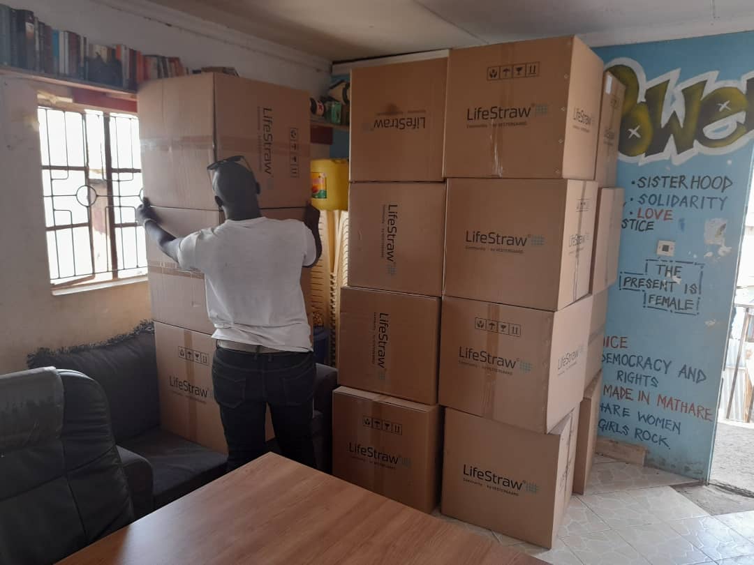 Mathare_Roots's tweet photo. Today is a great day to crush on all the organisations/ wash advocates who partnered with us to ensure the Community Water Filters got to our community!!!
Keep up the good work that you are doing in your different spaces and let's make Mathare GREAT!!!
#washadvocates
#tonesafi https://t.co/dIowvNQAVr
