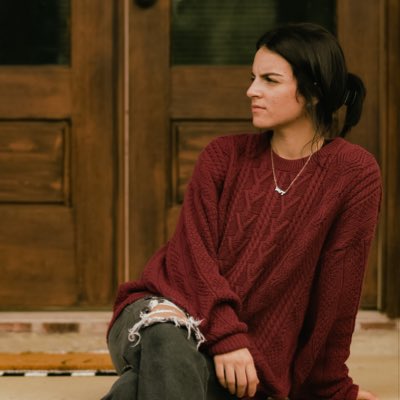 erindeshea's tweet photo. #NewProfilePic https://t.co/vv1LLZbcCp