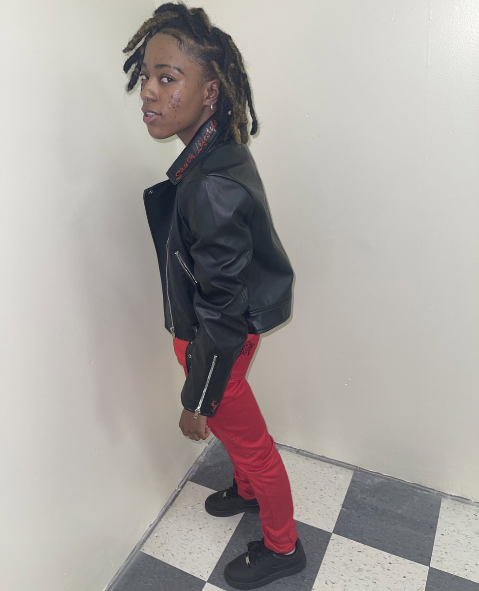 dejaasaucyy's tweet photo. First fashion show dump😎 #gramfam #StrutLa https://t.co/EeDZpVKCrq