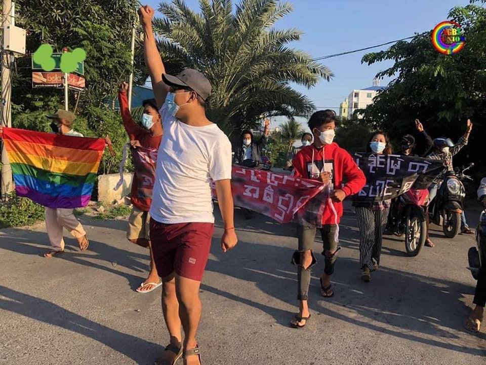 SheisKat2's tweet photo. Mandalay Alliance Strike took the streets to overthrow Genocidal Military by chanting revolutionary slogans despite the heavy presence of SAC terrorists in town. #RejectMurderousJunta  #Nov22Coup #WhatsHappeningInMyanmar https://t.co/nz3dee07jr