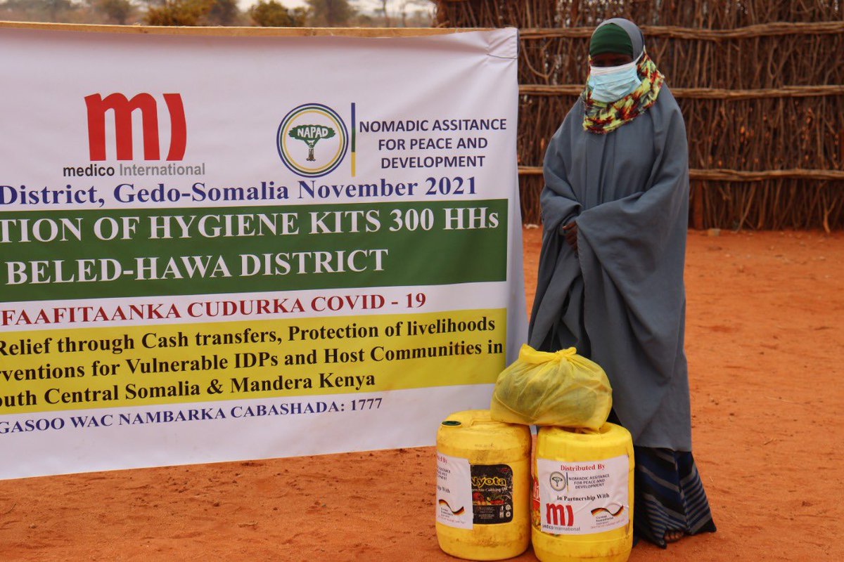 NAPADNGO's tweet photo. In partnership with @nothilfe and funding from @GermanyDiplo , @NAPADKE provided 400 IDP households in Beled Hawa district ,Somalia with hygiene kits to  mitigate transmission of Covid-19 and other #WASH related diseases. 

@WASHCluster_Som https://t.co/p0sA1a5WGs