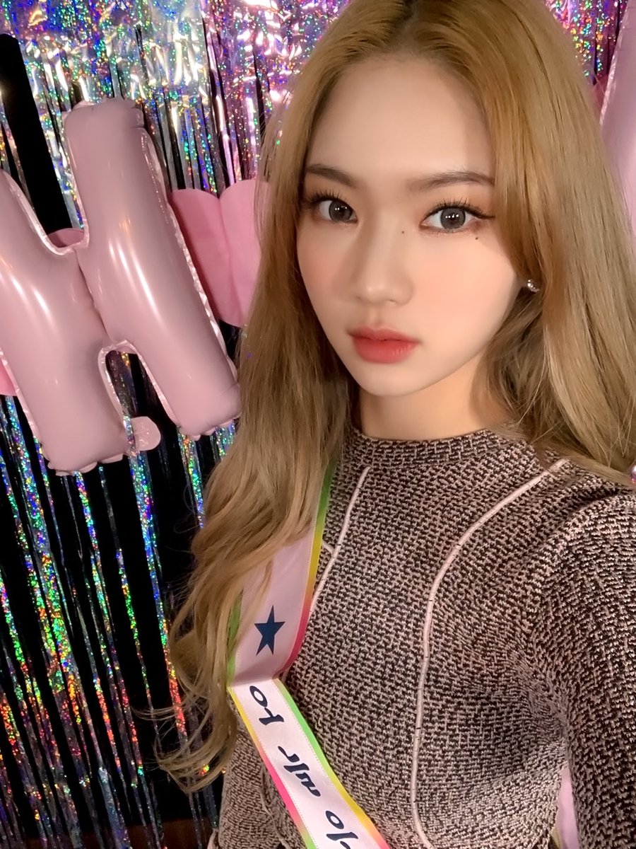 isafilter's tweet photo. she’s a barbie doll https://t.co/To7BpJXDvW