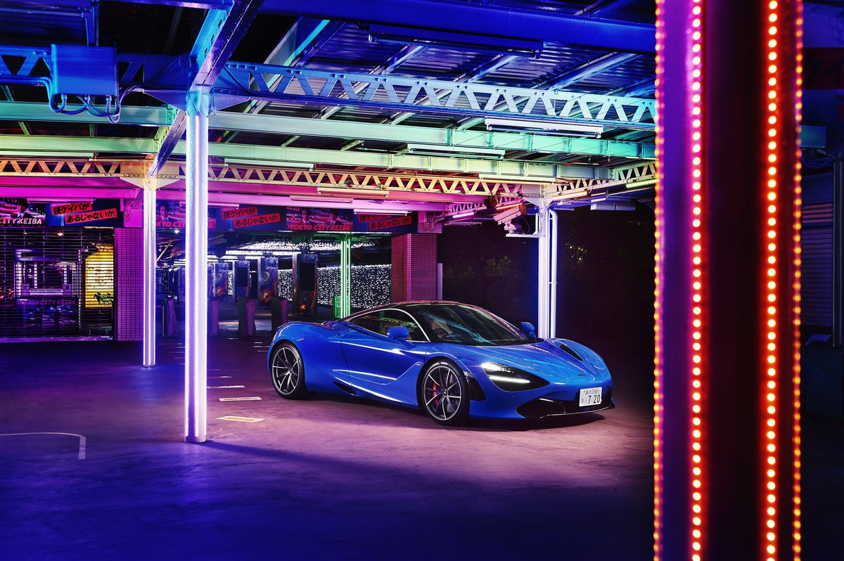 McLarenKuwait's tweet photo. The 'LT' in the name stands for Long Tail, a tradition that dates back to a special version of the legendary McLaren F1.

#McLaren765Lt
#McLarenKuwait https://t.co/TvLyzFcKbU