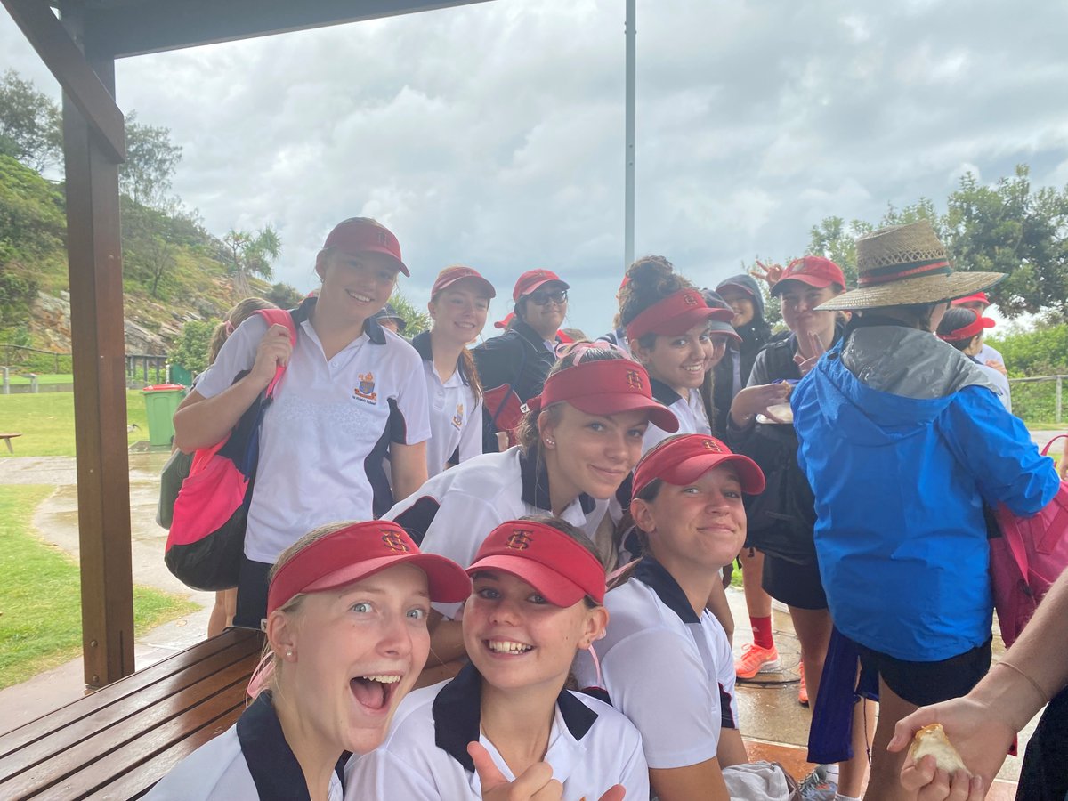 StHildasQld's tweet photo. Today, our Year 10s joined the incredible #MoveForLex movement, walking the coastline to raise awareness and vital funds to support neurosurgical patients and families in the ICU. 🦋💗

You can donate here: https://t.co/Mi9GAIHOK0 

 #AlexaLeary #MovingForLex #BeKindAlways https://t.co/p3pgyfDdId