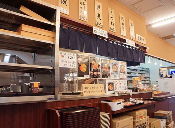 dailyportalz's tweet photo. 酒屋で立ち食いそば屋で立ち飲み屋な次世代コンビニ https://t.co/eGhvEq97mm #DPZ https://t.co/krmPjgSWc0
