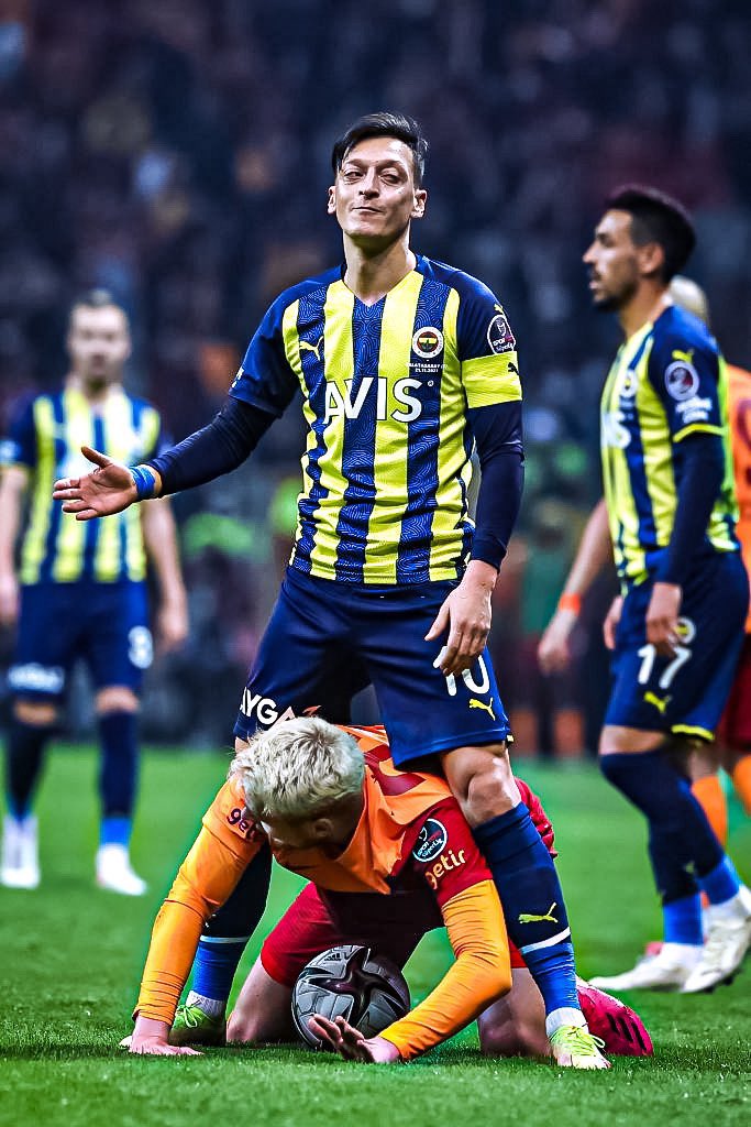 fb1destan's tweet photo. O bir aslan binici.... @MesutOzil1088 https://t.co/I5JavRCtYn
