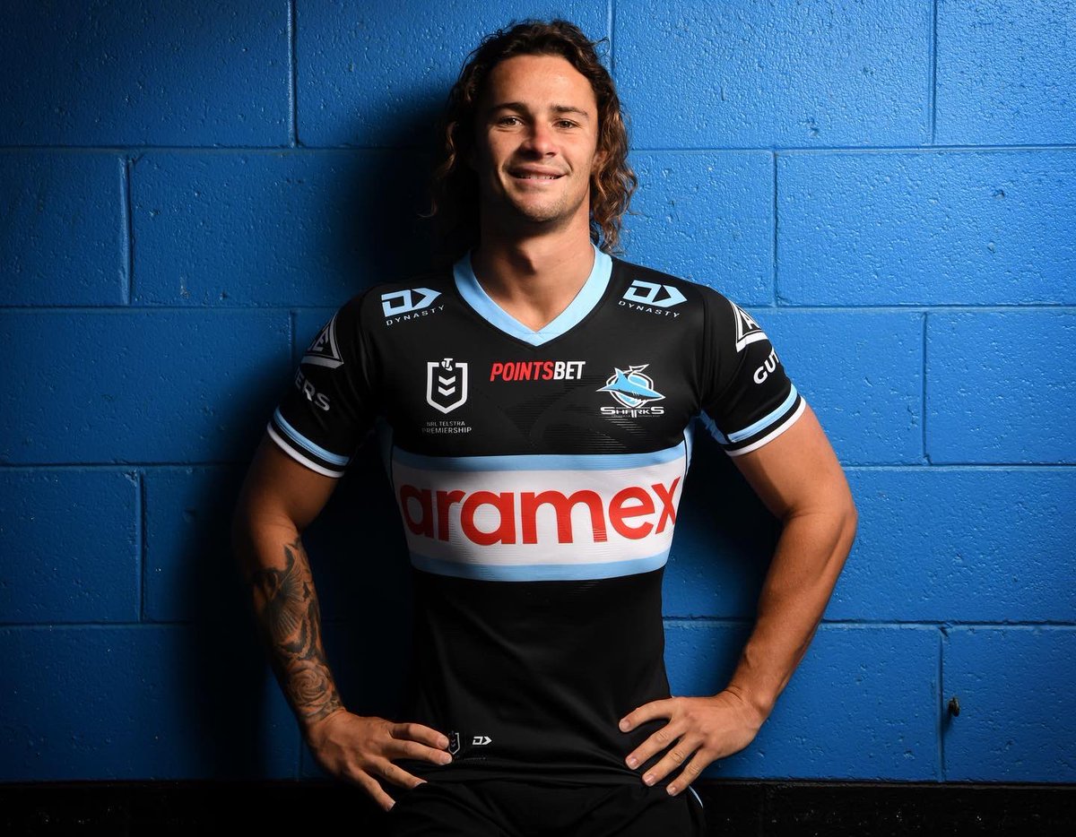 DaveRic1's tweet photo. If Nicho Hynes wasn’t calling the next play, he was practising his long kicks down field. If he wasn’t committing in defence, he was converting goal kicks from the sideline. Life for Hynes @cronullasharks has begun and he’s making every second count. Link: https://t.co/zErCrSdZLc https://t.co/ORjSvAip5g